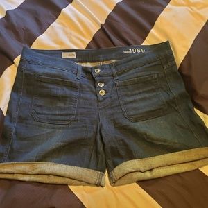 Gap 1969 stretch denim mid rise shorts